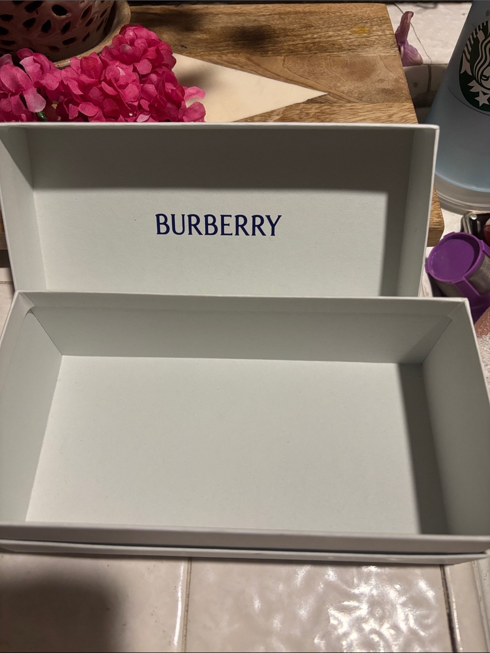 Burberry Box - Picture 4 of 8